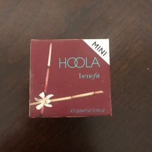 Benefit hoola mini size